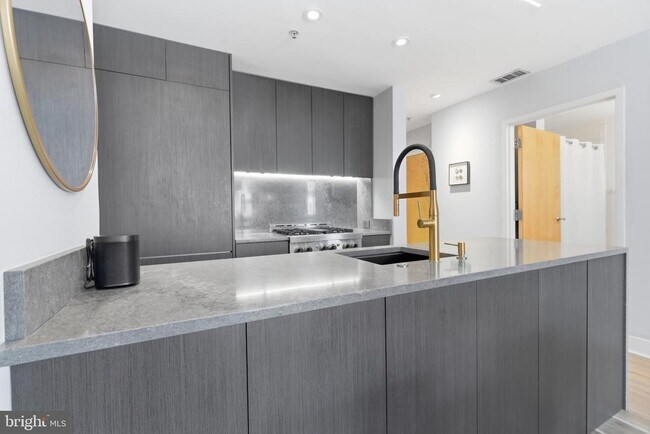 Building Photo - 1529 14th St NW