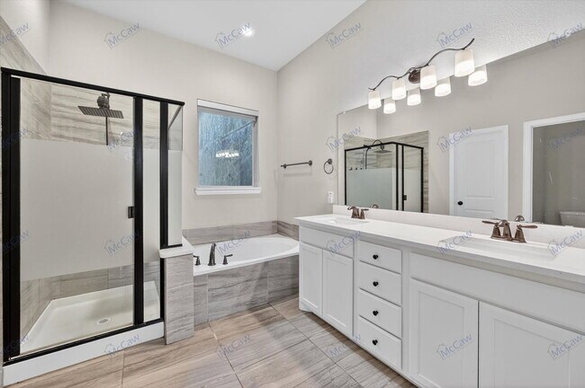 Building Photo - 4224 Riverside Dr