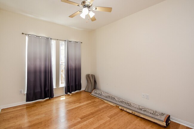 Building Photo - 5931 Turtle Beach Ln
