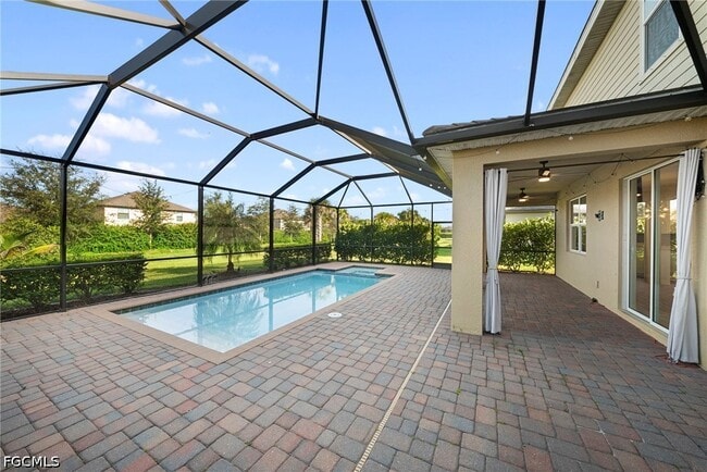 Building Photo - 3697 E Hampton Cir