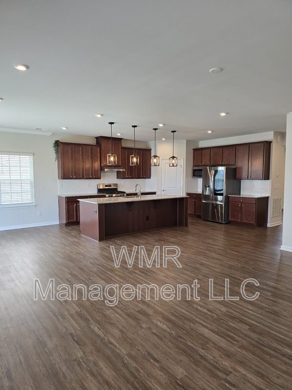 Building Photo - 7270 Waterwheel St SW