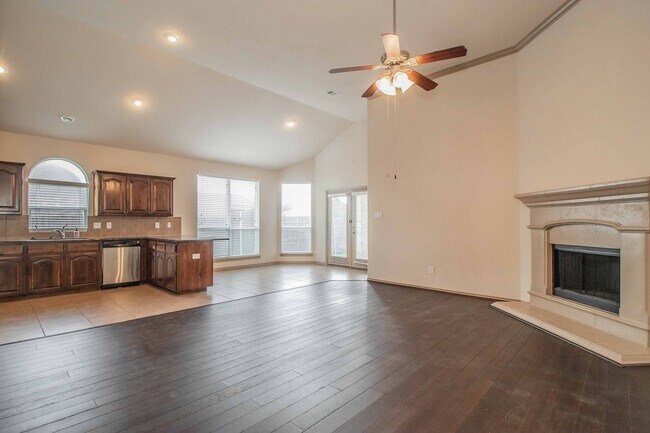 Building Photo - COMING SOON! Corner lot home in a quiet cu...