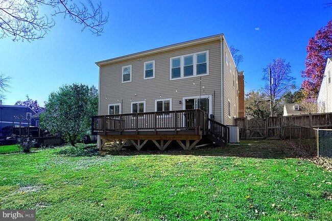 Building Photo - 2809 Bolling Rd