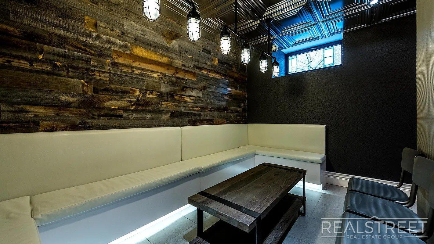 Building Photo - Ten Eyck Street