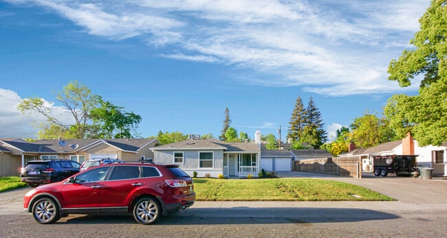 Building Photo - FOR RENT in Sacramento! 2533 Michelle Dr, ...