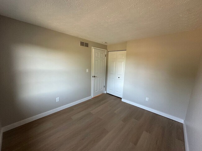 Building Photo - 3BR/2.5BA Townhome for Rent in Middletown - Recently Renovated!