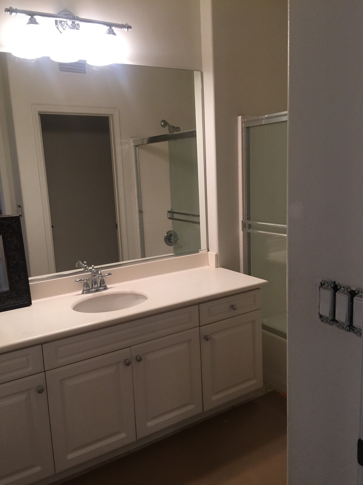 Building Photo - 1317 Corte Alemano