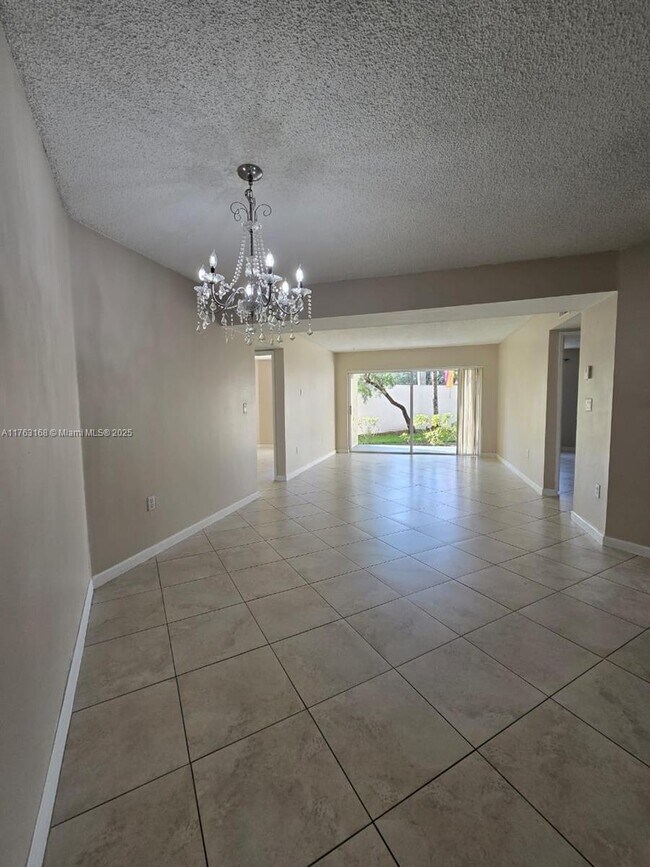Primary Photo - 6272 NW 186th St