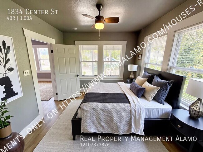 Building Photo - 1834 Center St