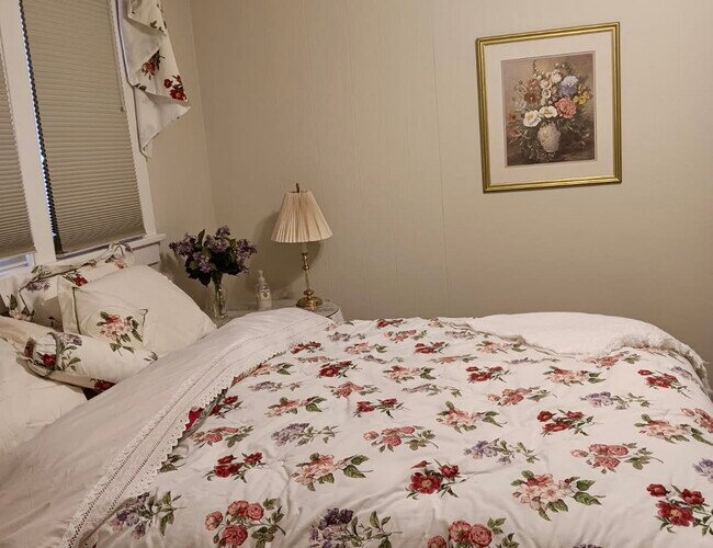 Building Photo - 14242 Hein Ln