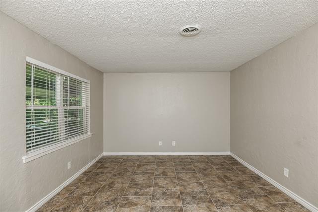 Building Photo - 405 S Judd St