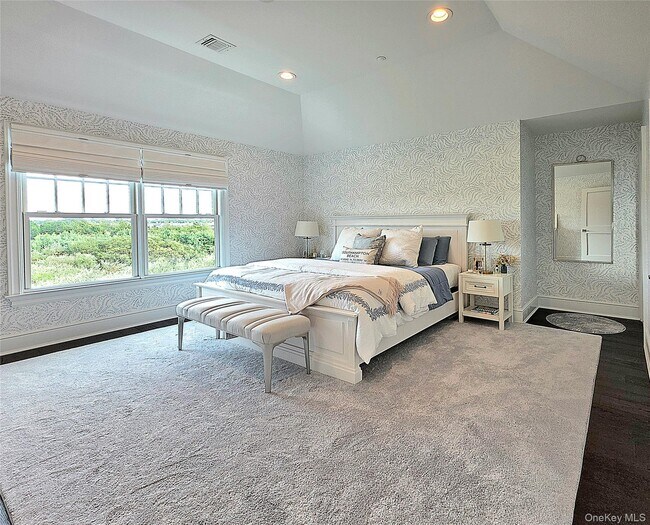 Building Photo - 34 Village Green Dr