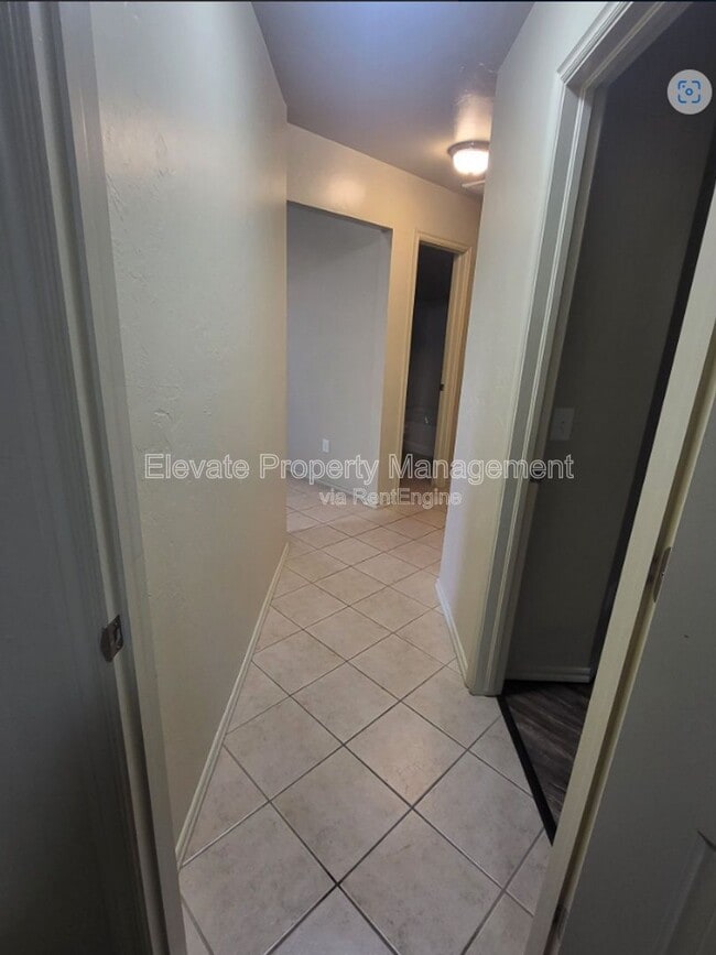 Building Photo - 921 Prairie Wind Way