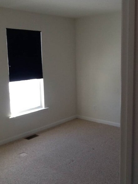 Bedroom - 8468 Cromwell Court