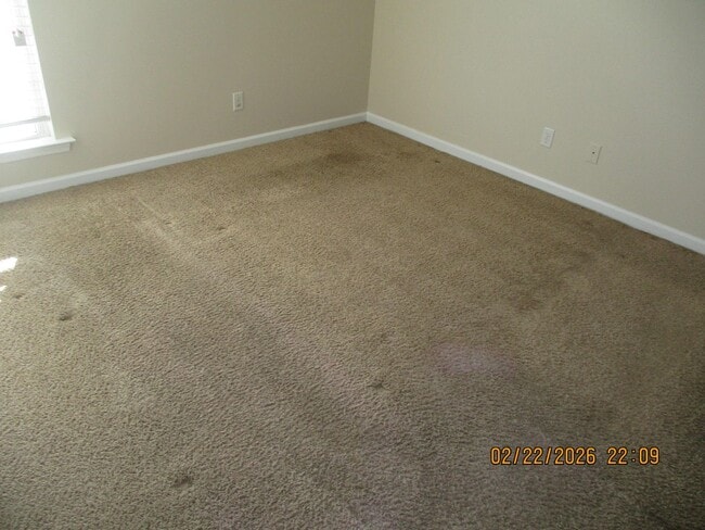 Building Photo - 1240 Ball Park Ave NE