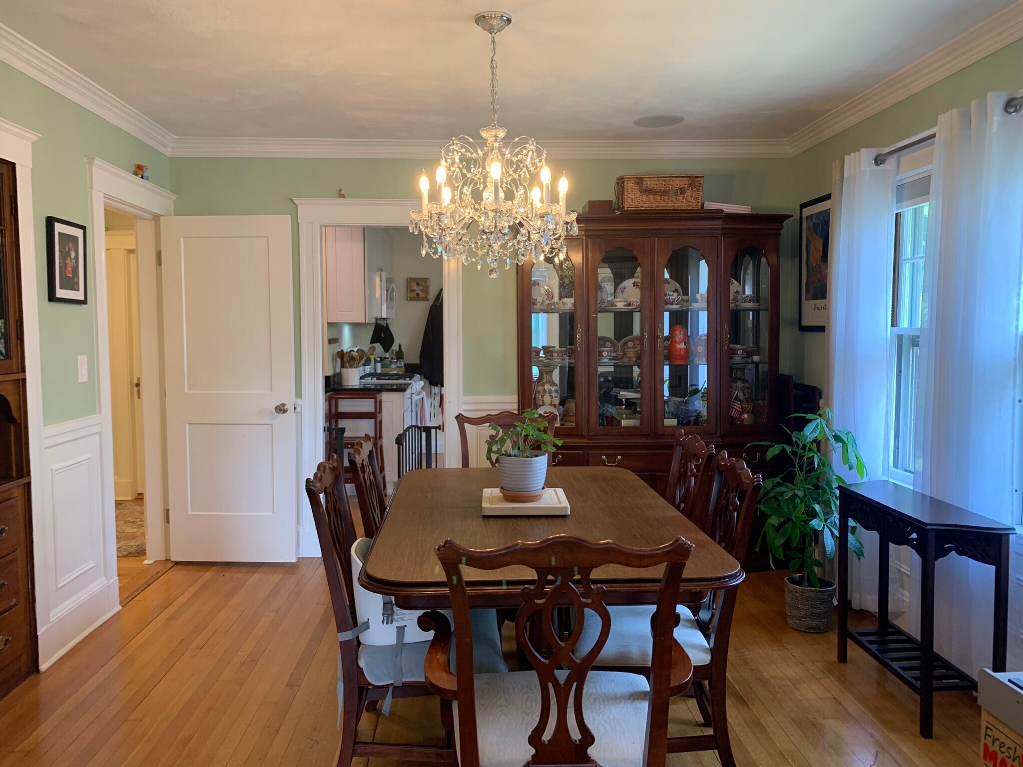 Building Photo - 1045 Adams St