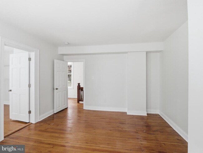 Building Photo - 6008 Clearspring Rd
