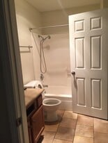 Building Photo - 432 Edgehill Ln