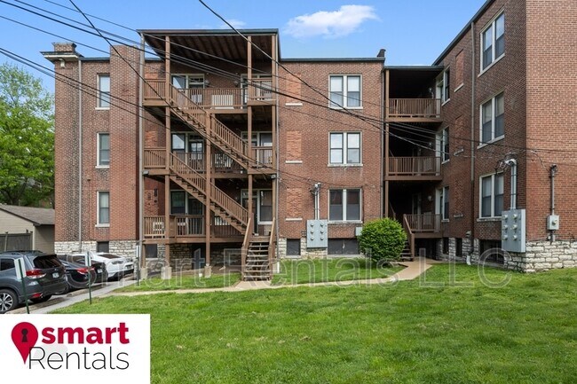 Building Photo - 4101 Flad Ave