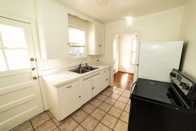 Building Photo - 3Bed/2Bath home in Whitebridge