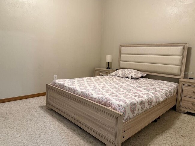 Building Photo - 7200 SW 8th Ave