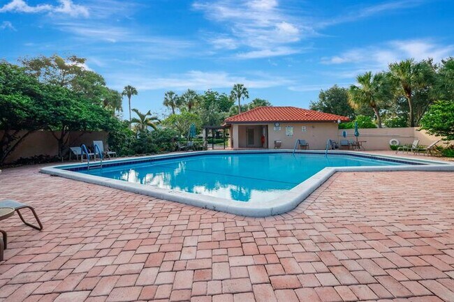 Building Photo - 6810 Allegre Ct