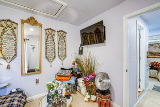 Building Photo - 30 Brunswick Ct