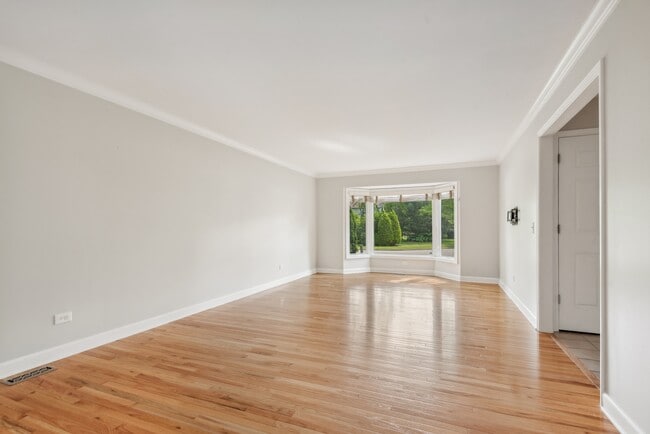 Building Photo - 1205 Brian Cir