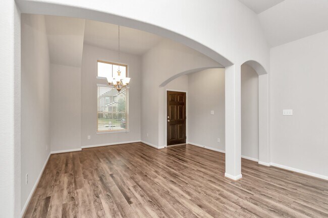 Building Photo - 4406 Low Meadow Ln