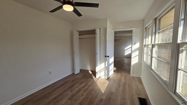 Building Photo - 101 Vivian Dr