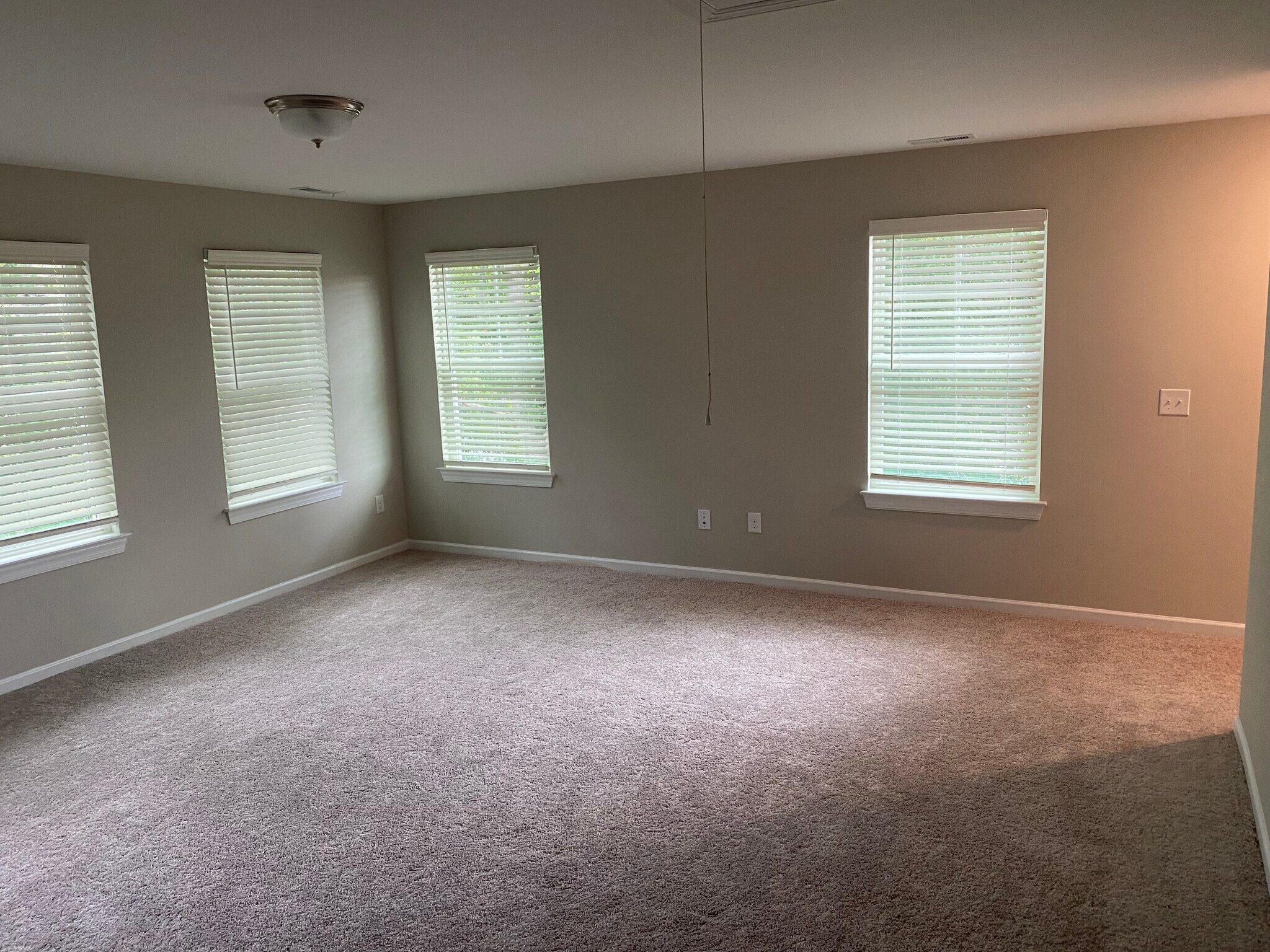 Upstairs Bedroom - 304 Lusterleaf Ln