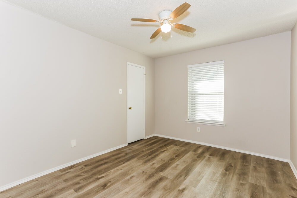 Building Photo - 617 Sawyer Dr