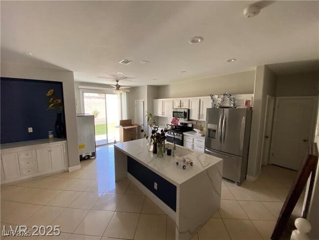 Building Photo - 1154 Warm Sun Ct