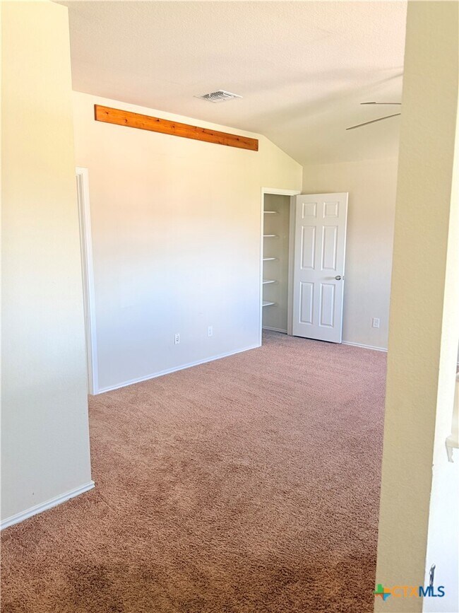 Building Photo - 5404 Waterbank Ln