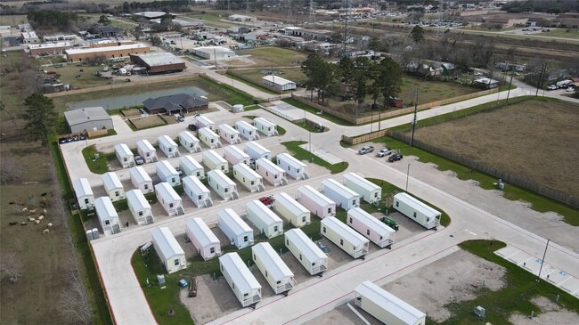 Building Photo - 242 Ulrich Ln