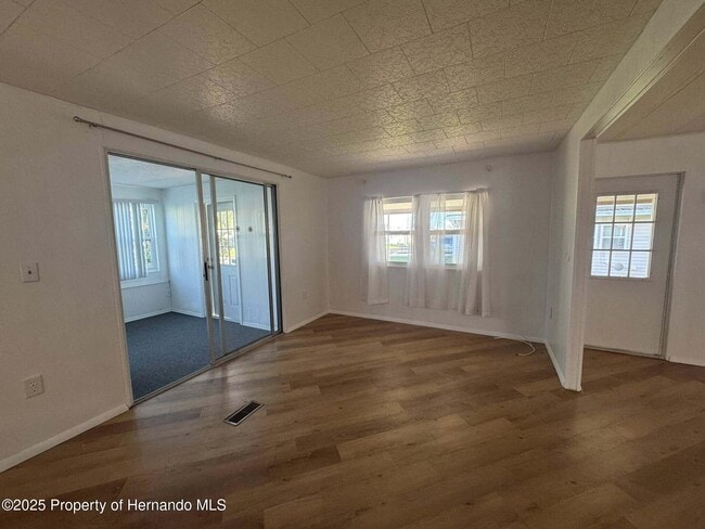 Building Photo - 22 Hamilton Ave