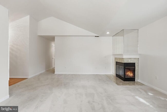Building Photo - 5629 Willoughby Newton Dr