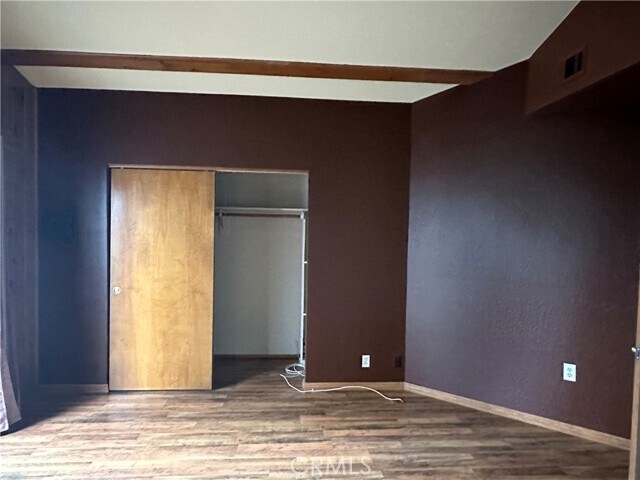 Building Photo - 897 Bear Springs Rd