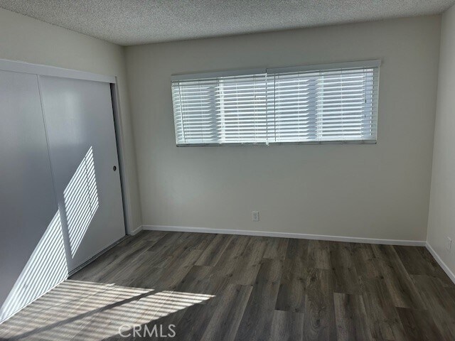 Building Photo - 1201 N California St