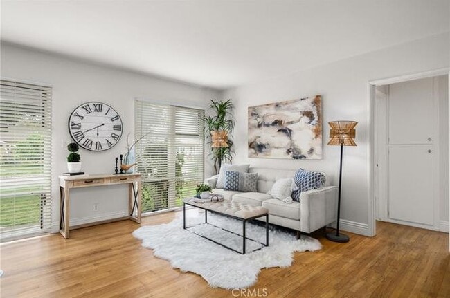 Building Photo - 6903 Henrilee St