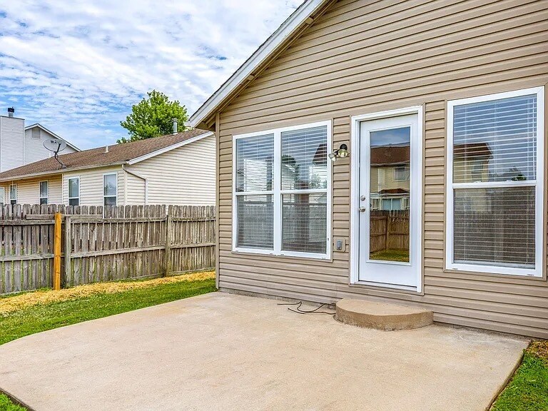 Building Photo - 7546 Cinnamon Teal Dr