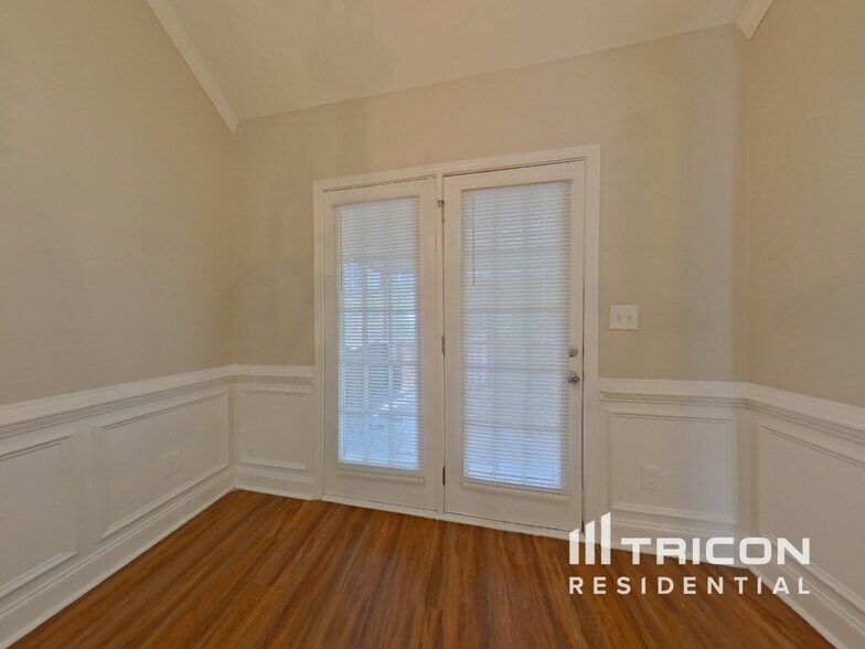 Building Photo - 162 Meadow Spring Ct