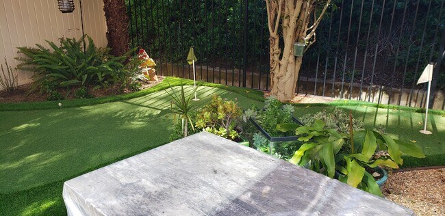 Building Photo - Rare Discovery Hills Gem – 3 Bedroom Home with Serene Backyard Oasis