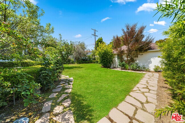 Building Photo - 475 21st St