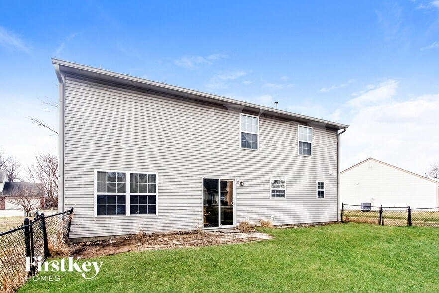 Building Photo - 7262 Woodmill Ct