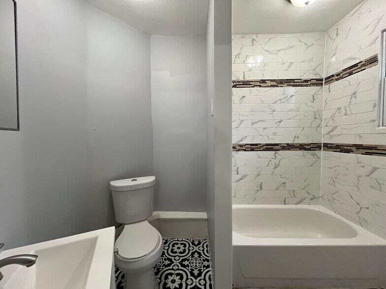 Building Photo - 54 Harrison Ave