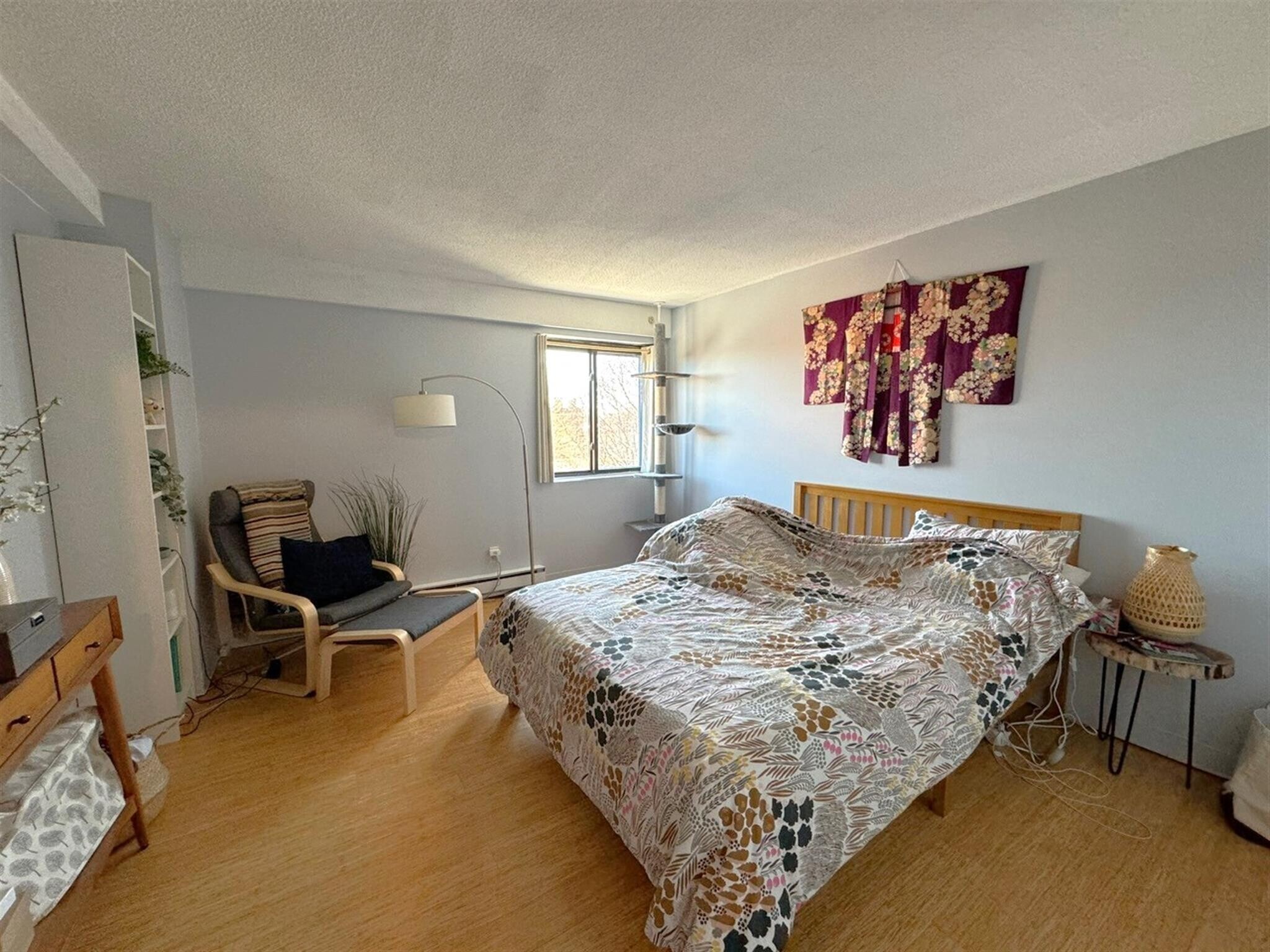 Building Photo - 47 Mystic St