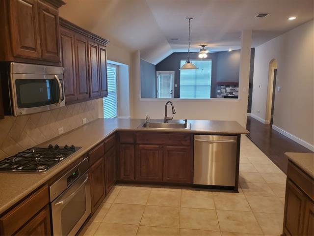 Building Photo - 12113 Durango Root Dr