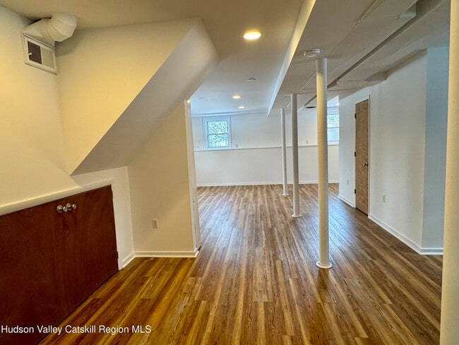 Building Photo - 18 Cherry Hill Rd