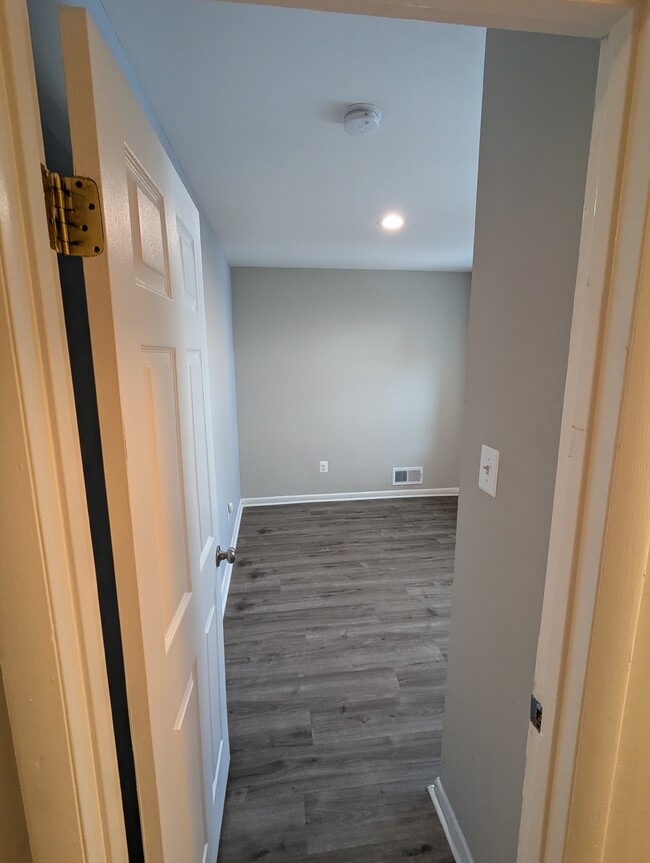 bedroom 1, bottom level - 205 Bates St NW